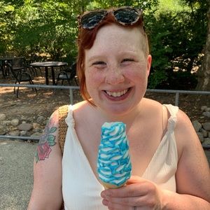 Meet your Posher, Jillian